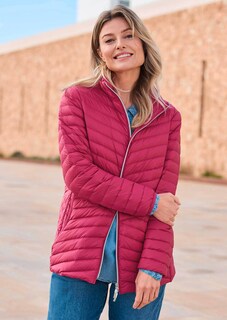 Daunenjacke mit femininer Steppung thumbnail 7