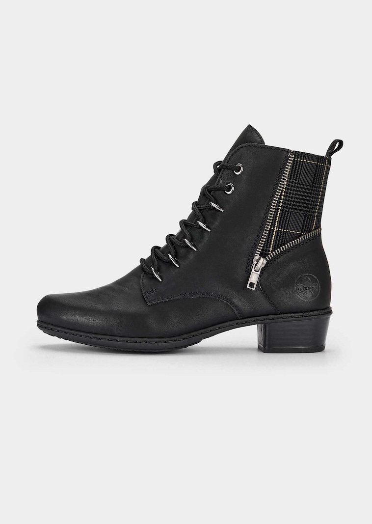 Bottines avec motif Ă carreaux sur la tige