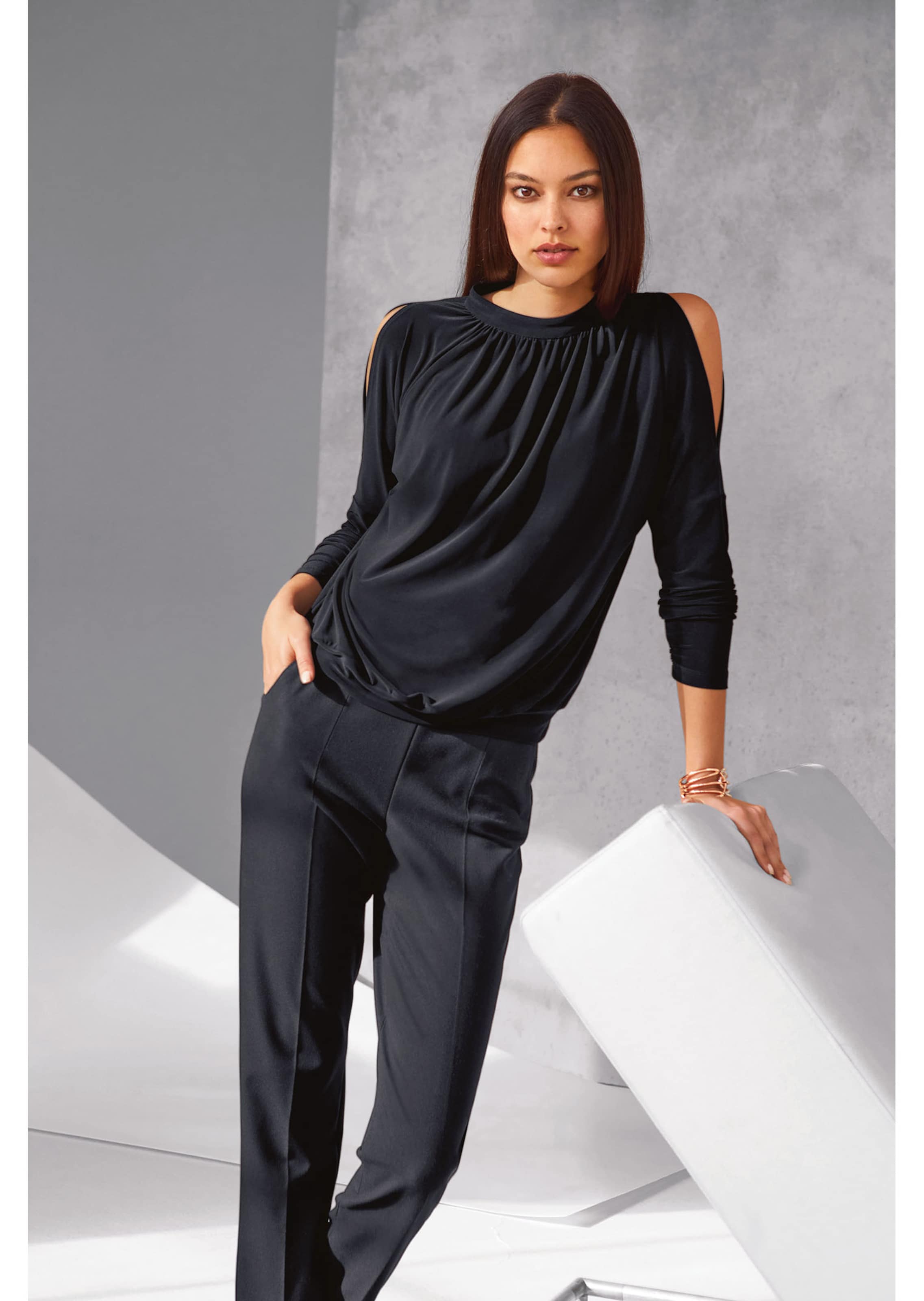 Bluse mit Cut-Outs