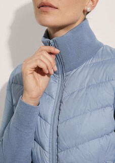 Quilted jacket with large collar thumbnail 5