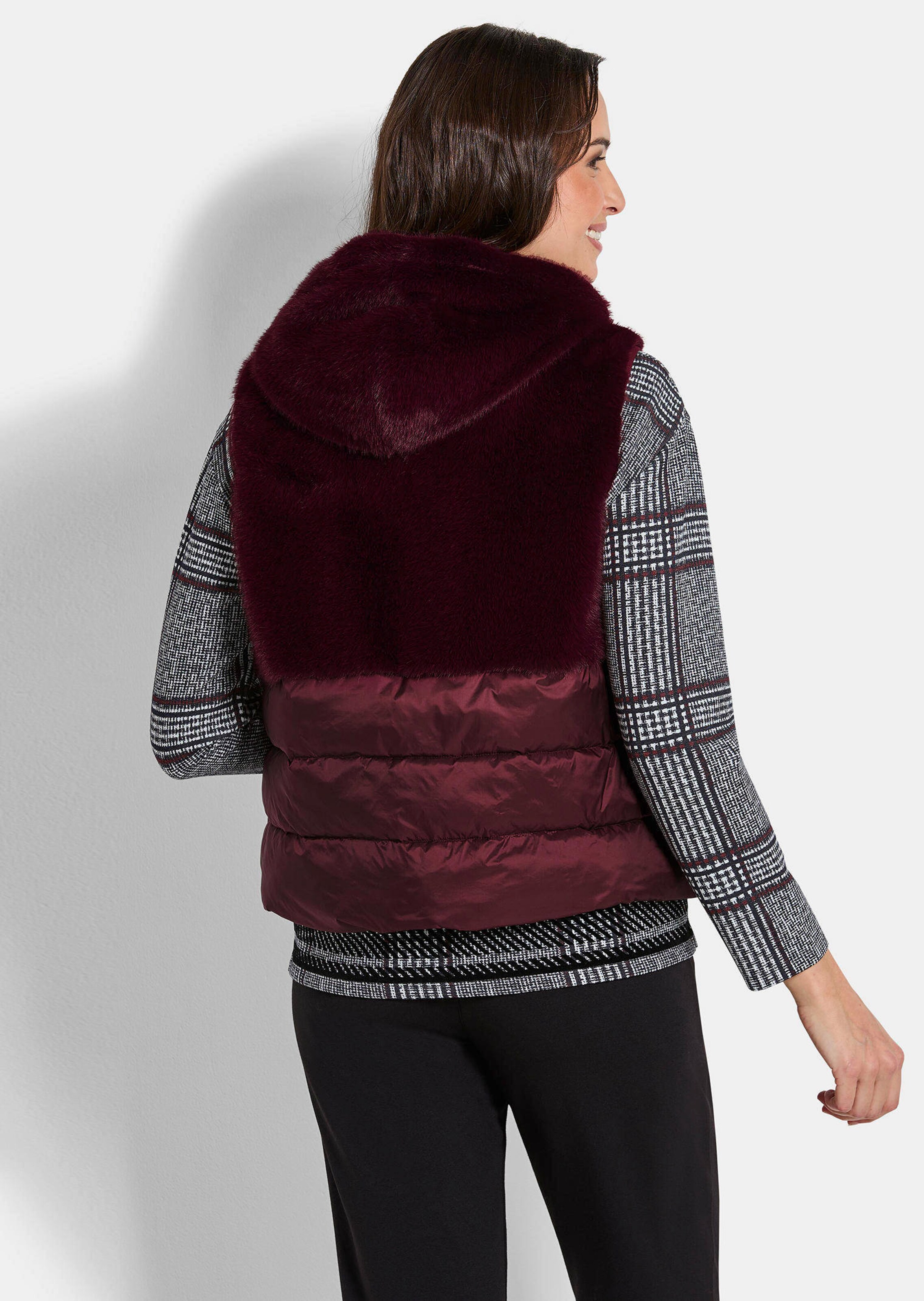 Gilet matelassé avec garniture aspect fourrure thumbnail 2