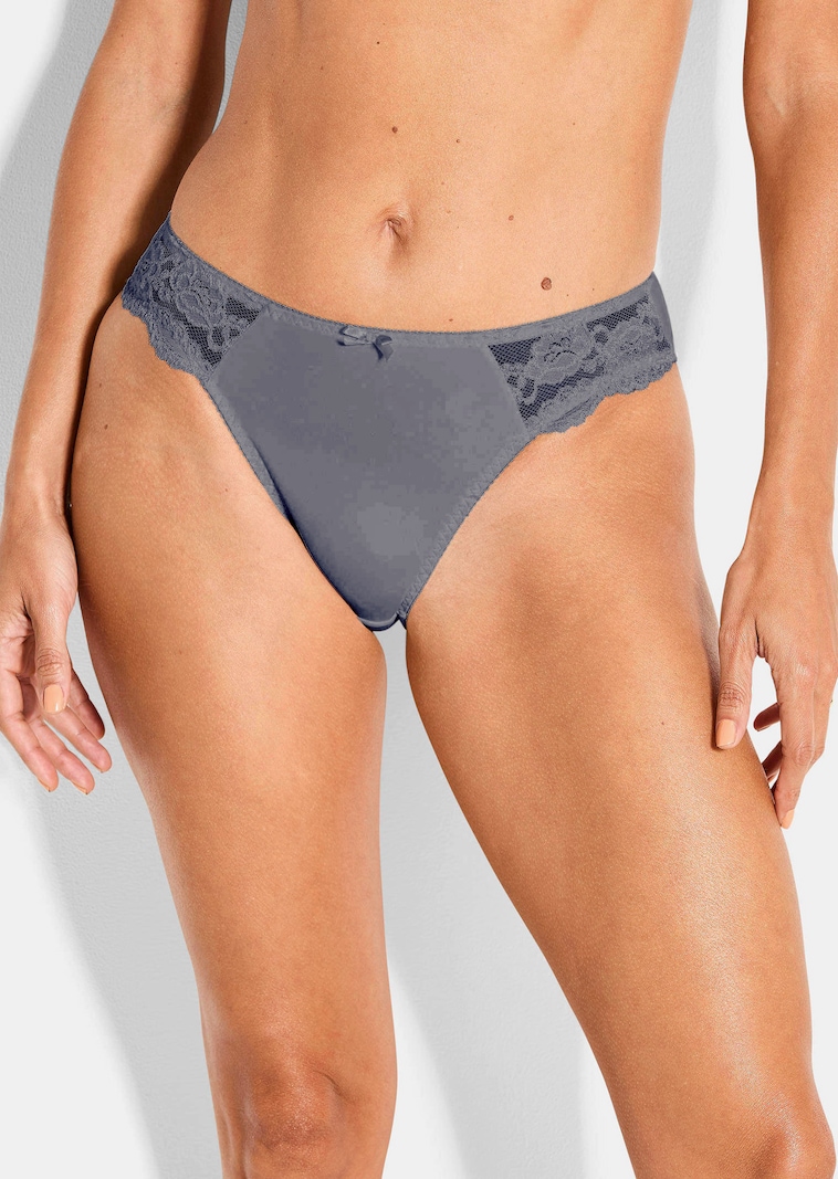 Hüftslip aus femininer Spitze