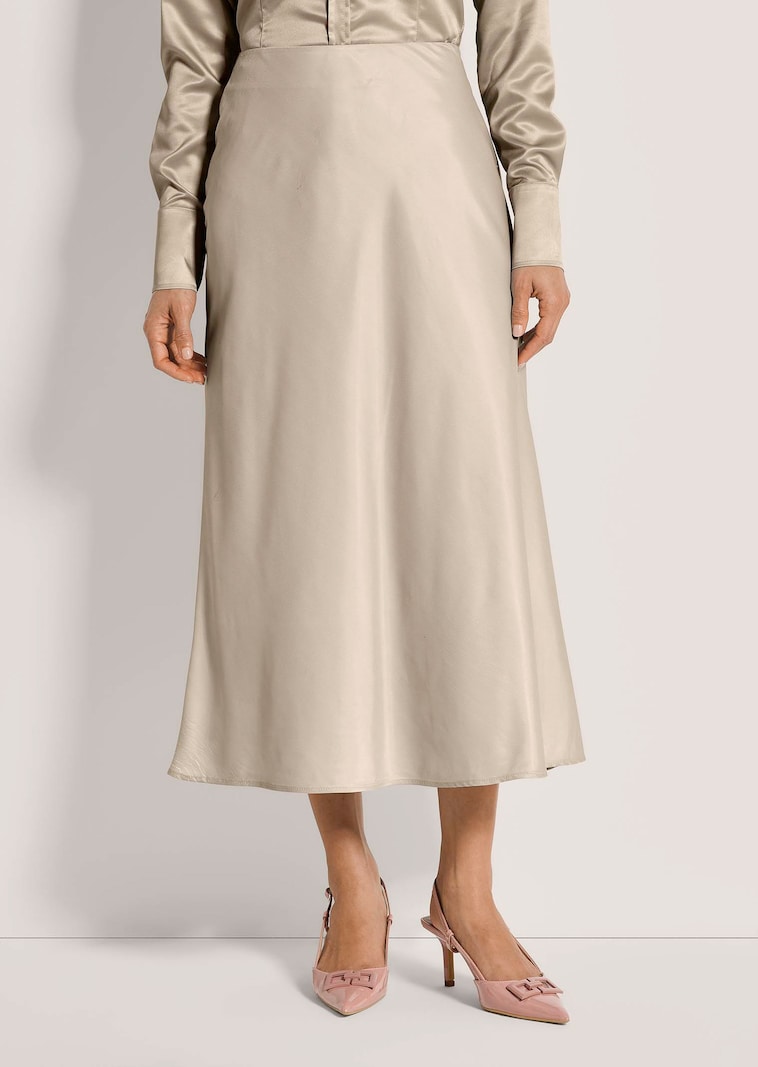Jupe midi en satin fluide