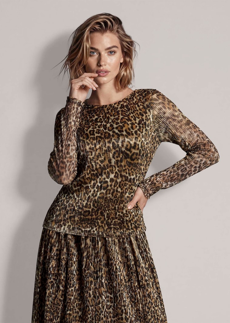 Plissiertes Leo-Shirt mit Glanzeffekt