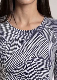 Shirt mit grafischem Linien-Muster thumbnail 6