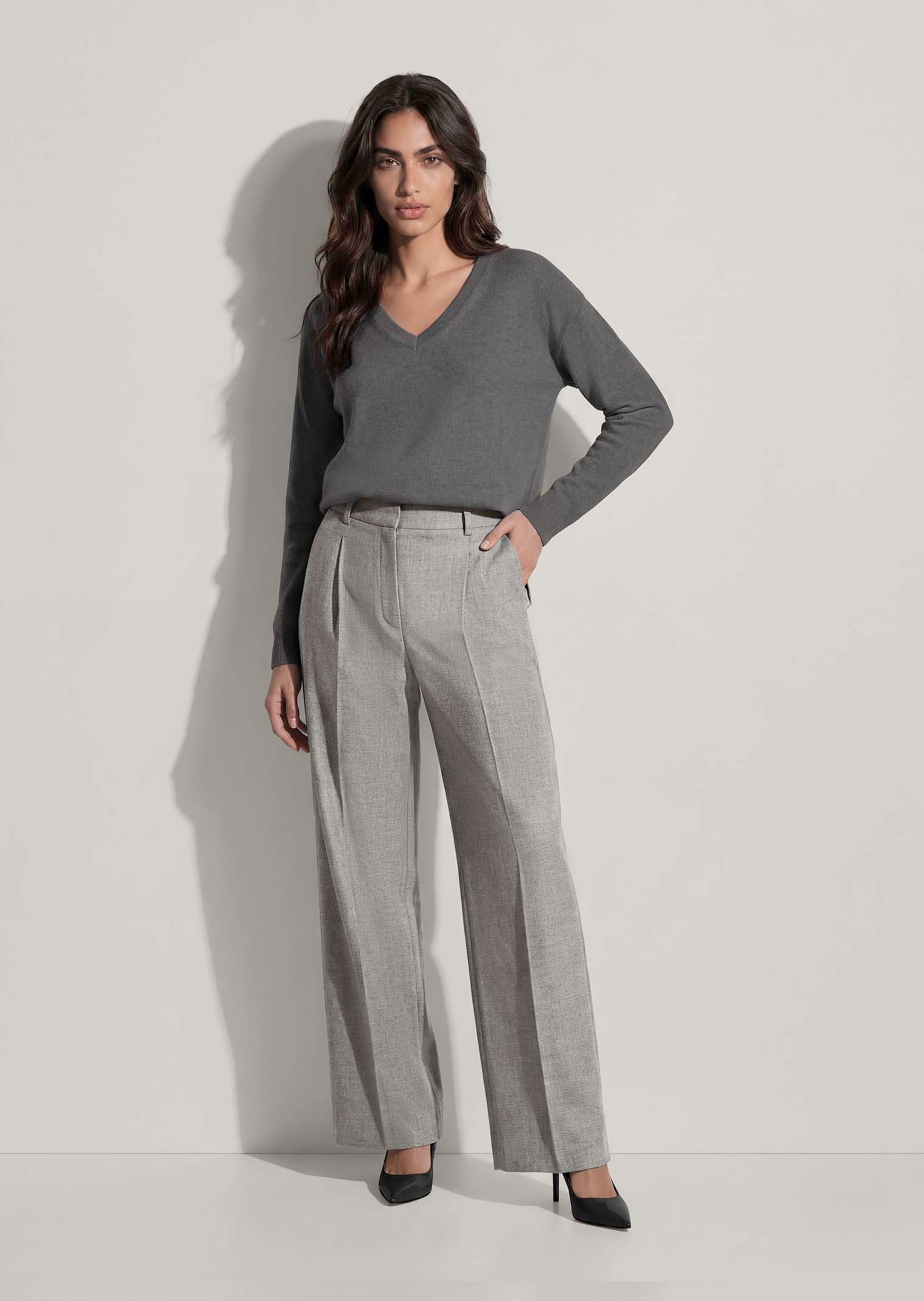 Trui met V-hals, van Good Cashmere