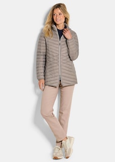 Daunenjacke mit femininer Steppung thumbnail 2