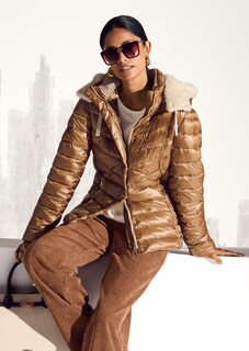 Steppjacke mit abnehmbarer Kapuze thumbnail 1