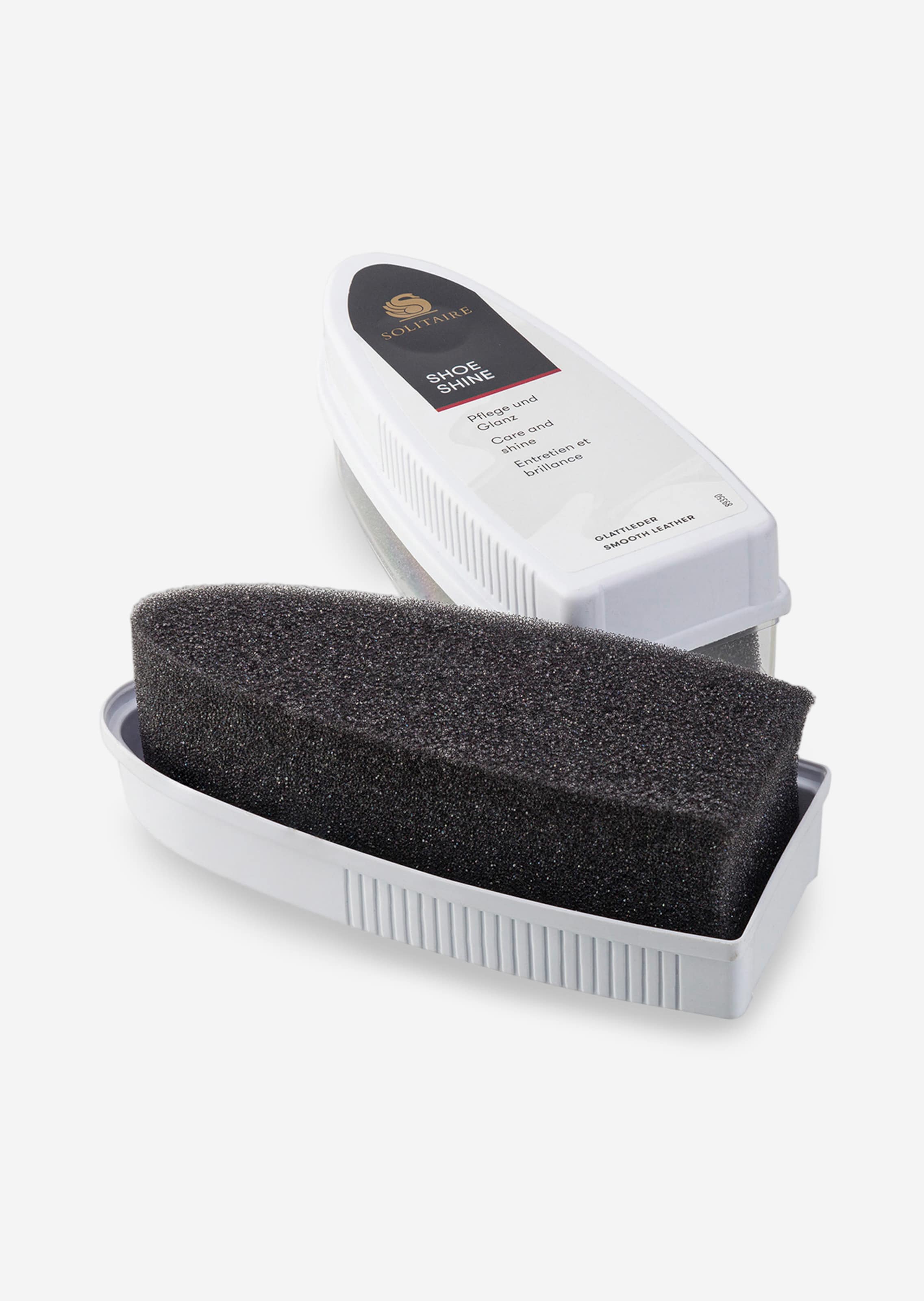 Shoe care sponge for shine and protection