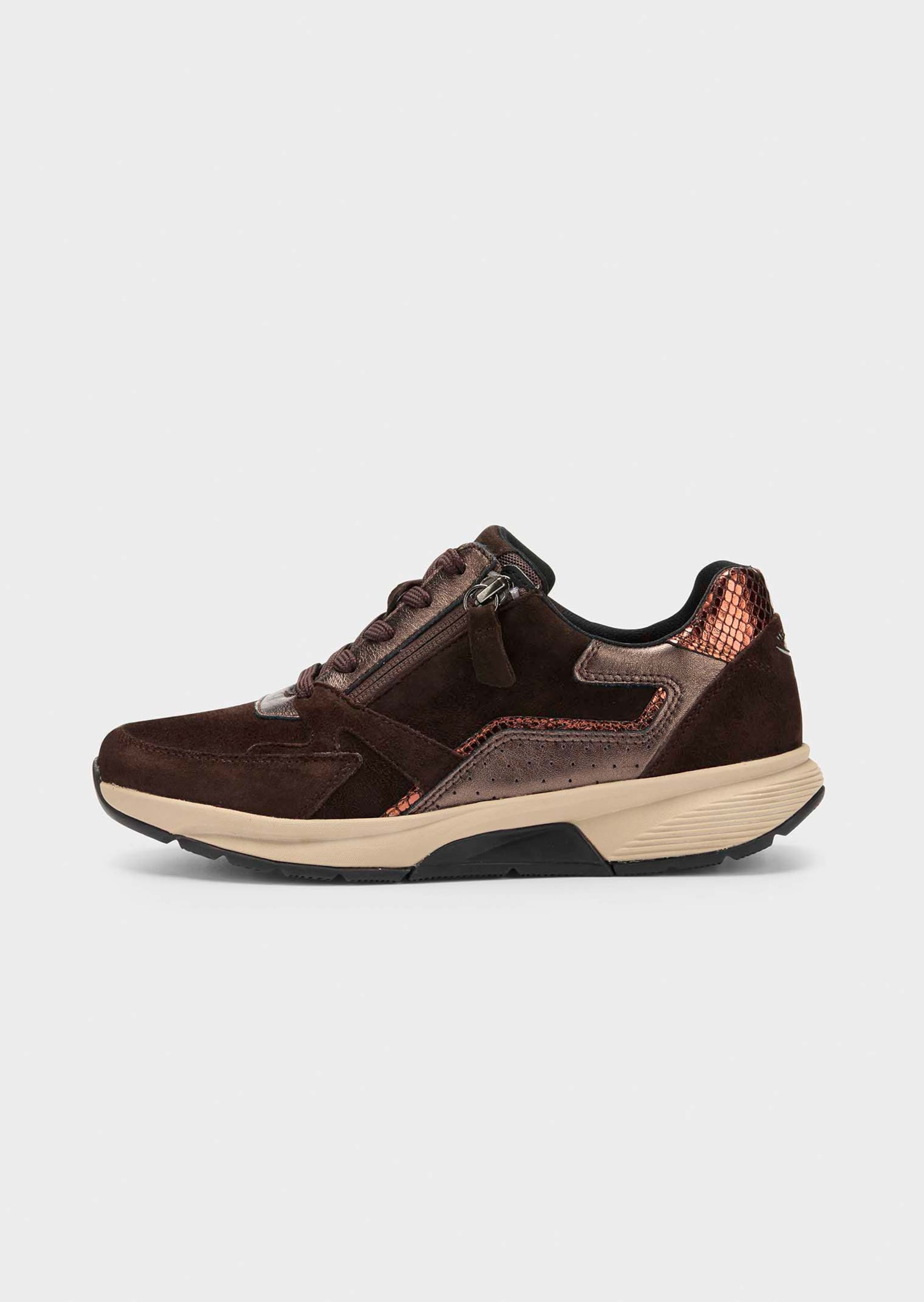 Sneaker mit Mesh-Futter