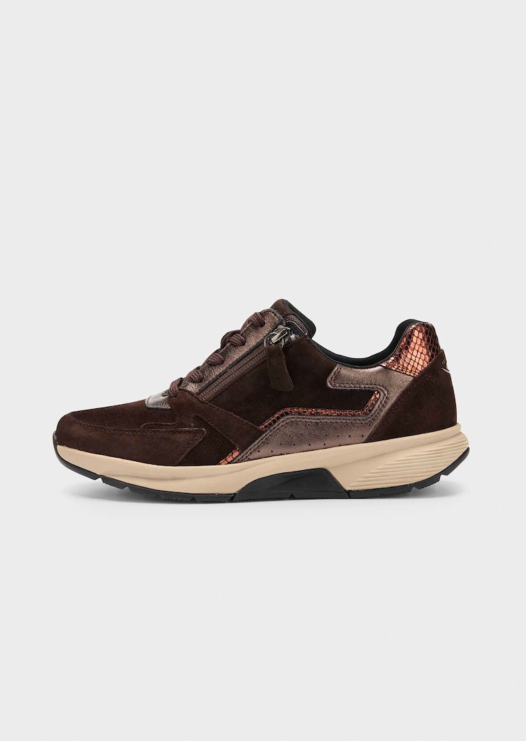 Sneaker mit Mesh-Futter
