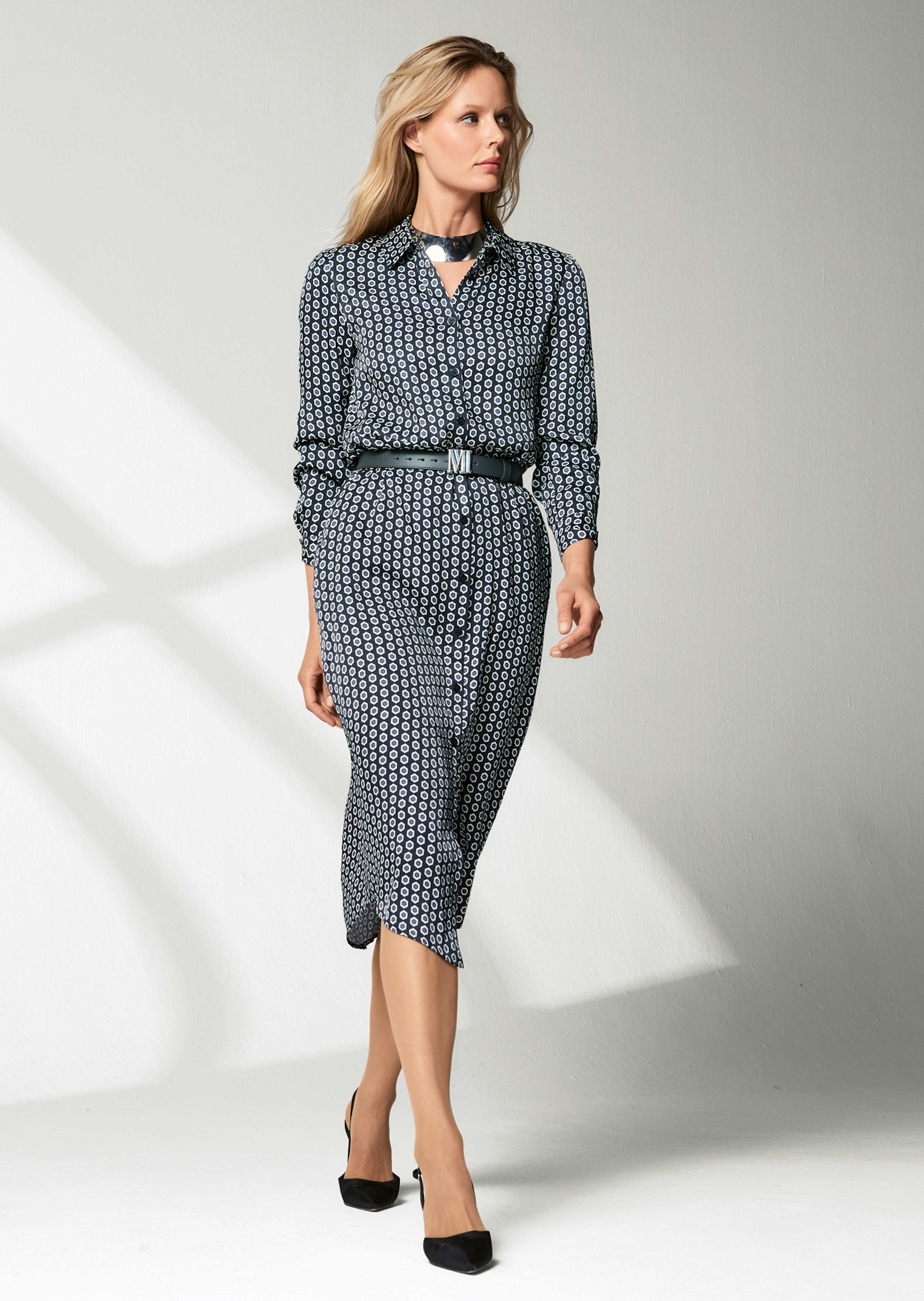 Hemdblusenkleid in bedruckter Satin-Qualität