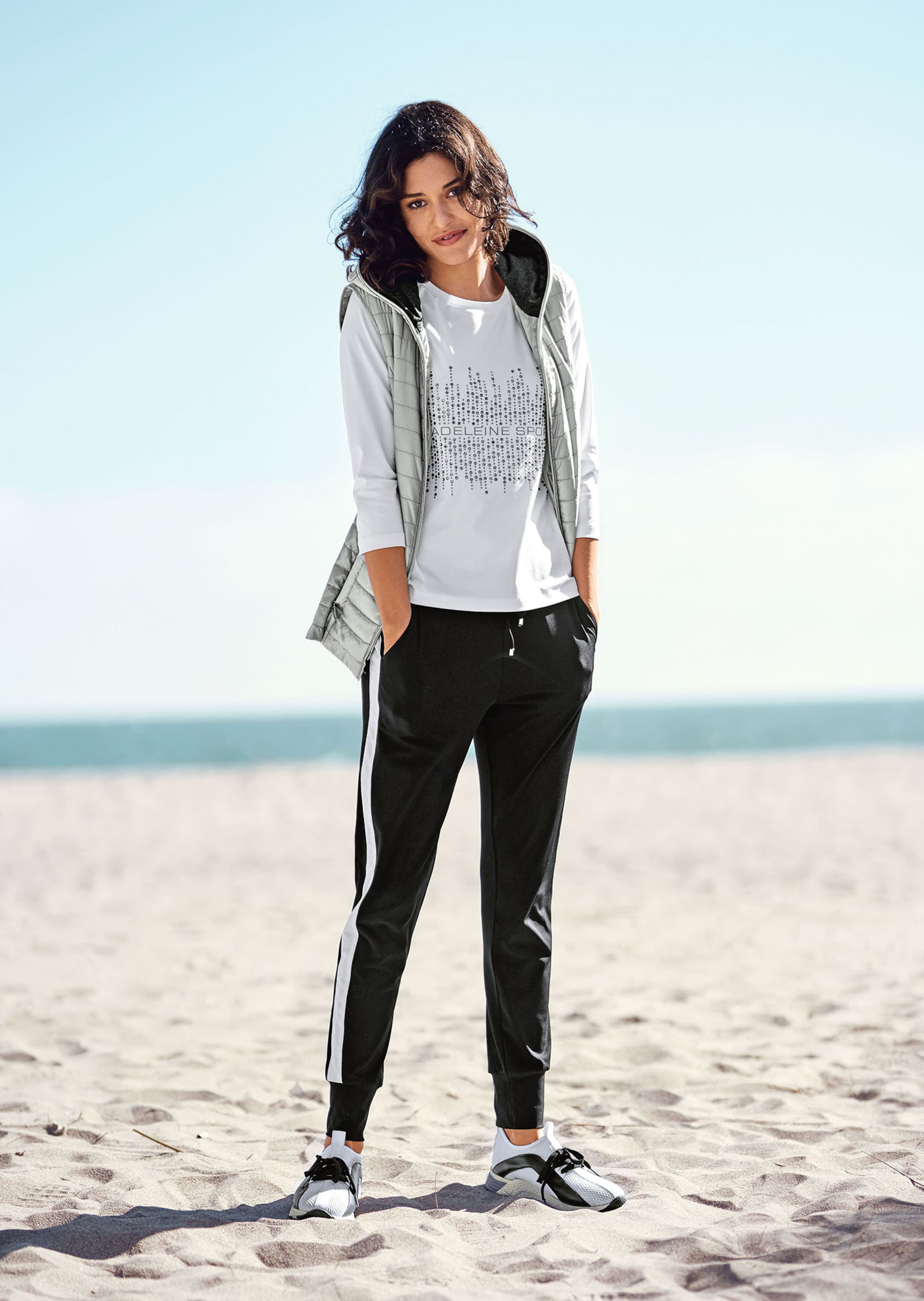 Shirt mit Glitzerprint und Zierknopfleiste