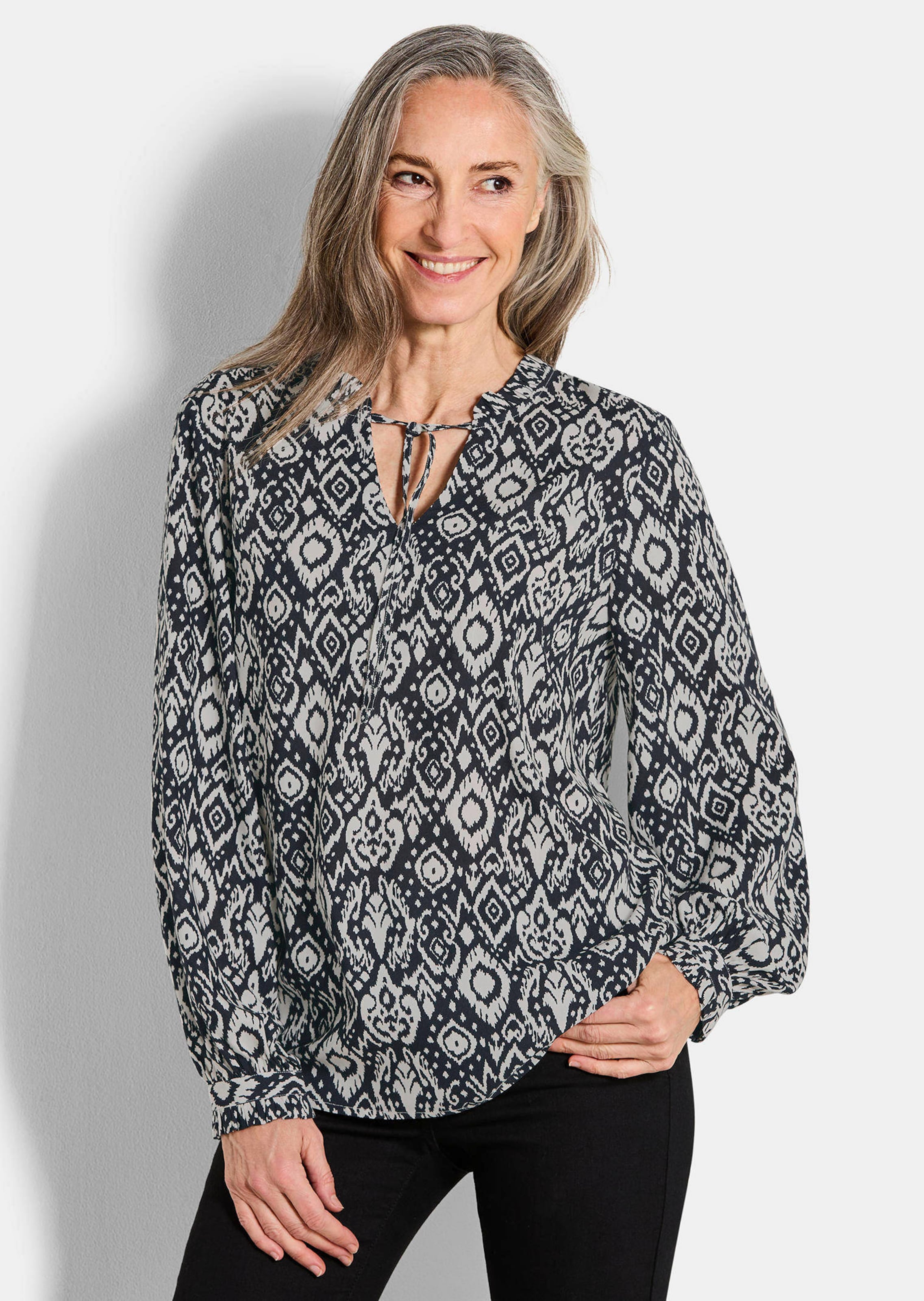 Blouse en viscose avec ruches raffinées