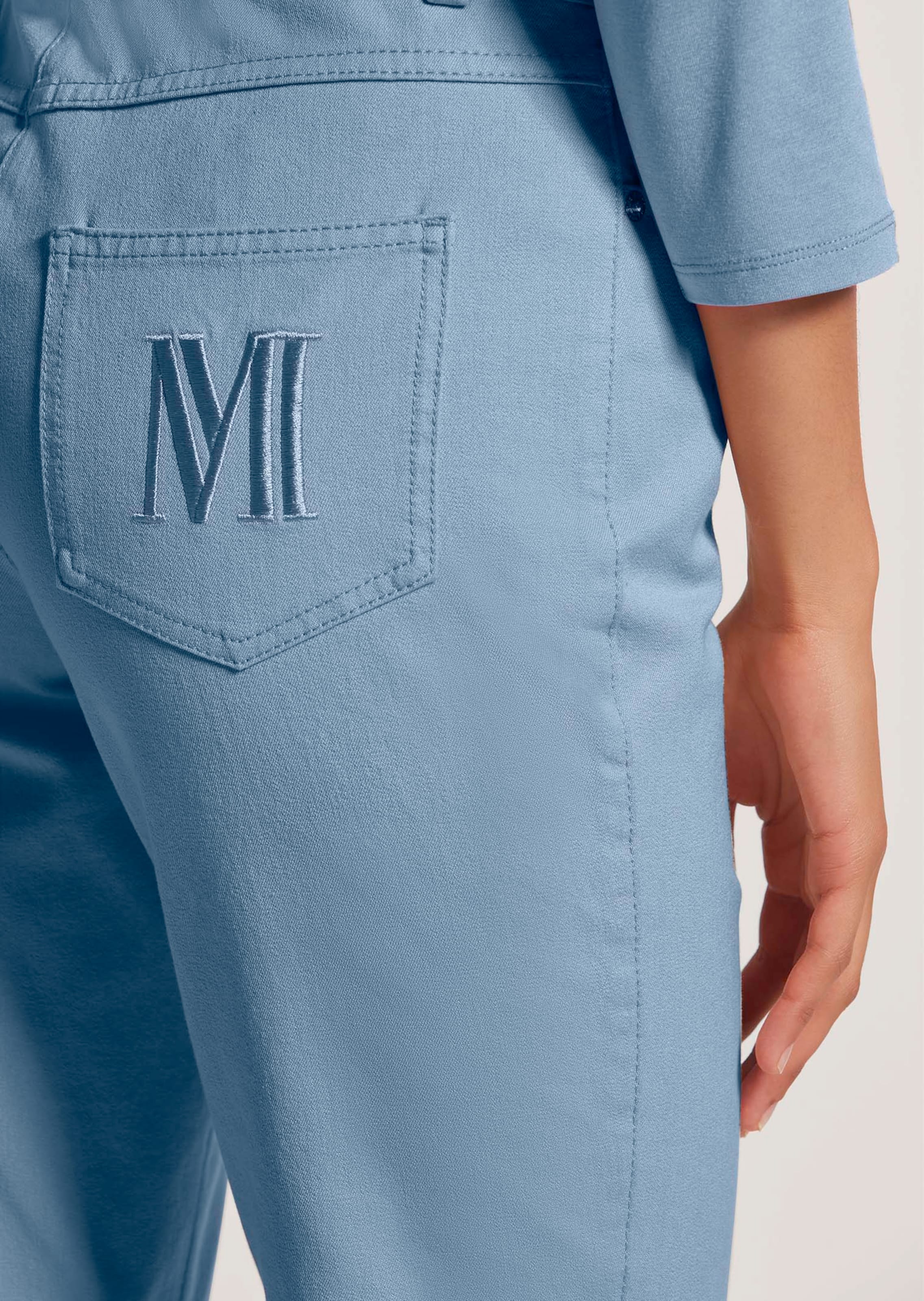 M-Jeans in gerader Form mit Logo-Stickerei thumbnail 5