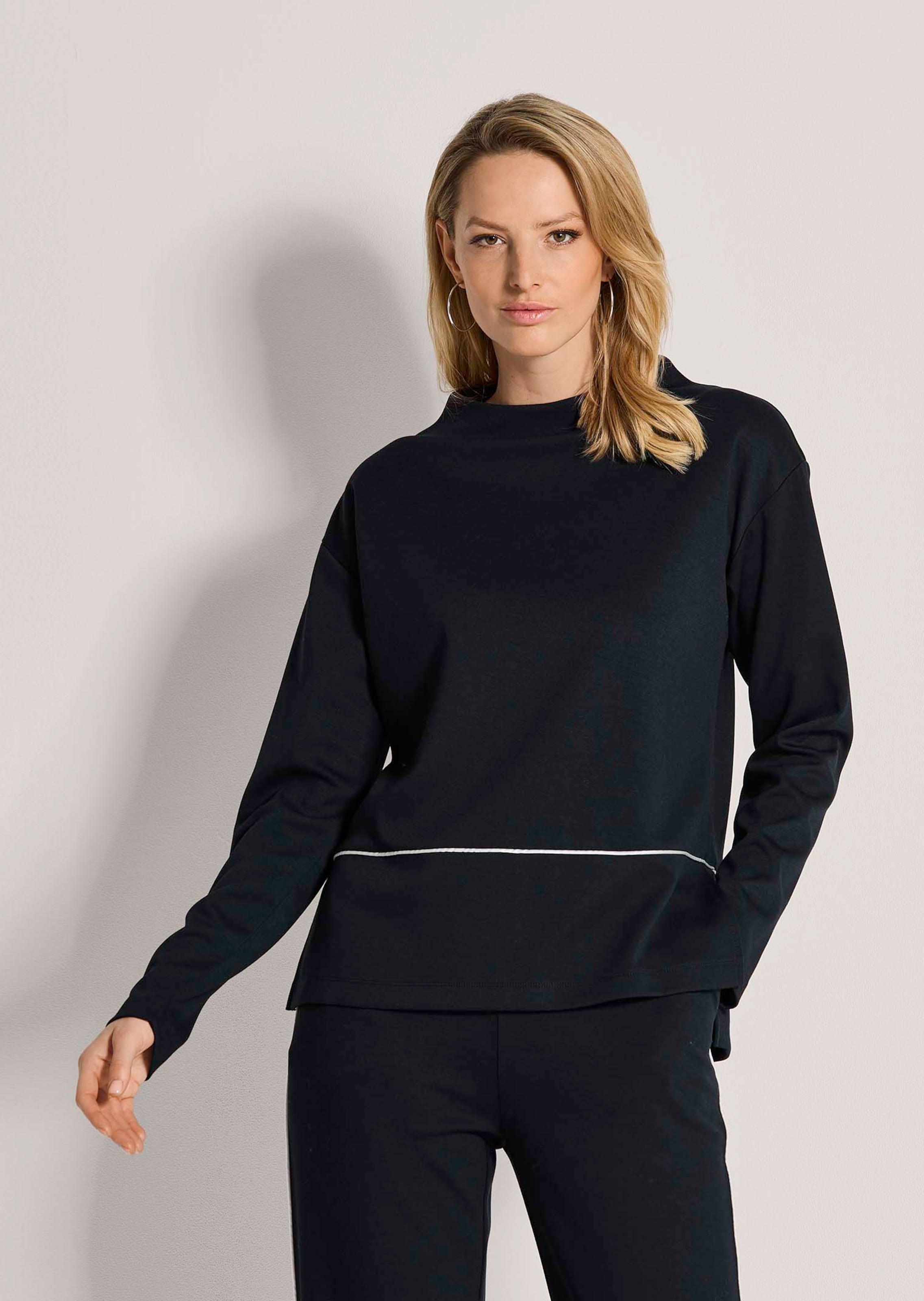 Sportives Sweatshirt mit Stehkragen