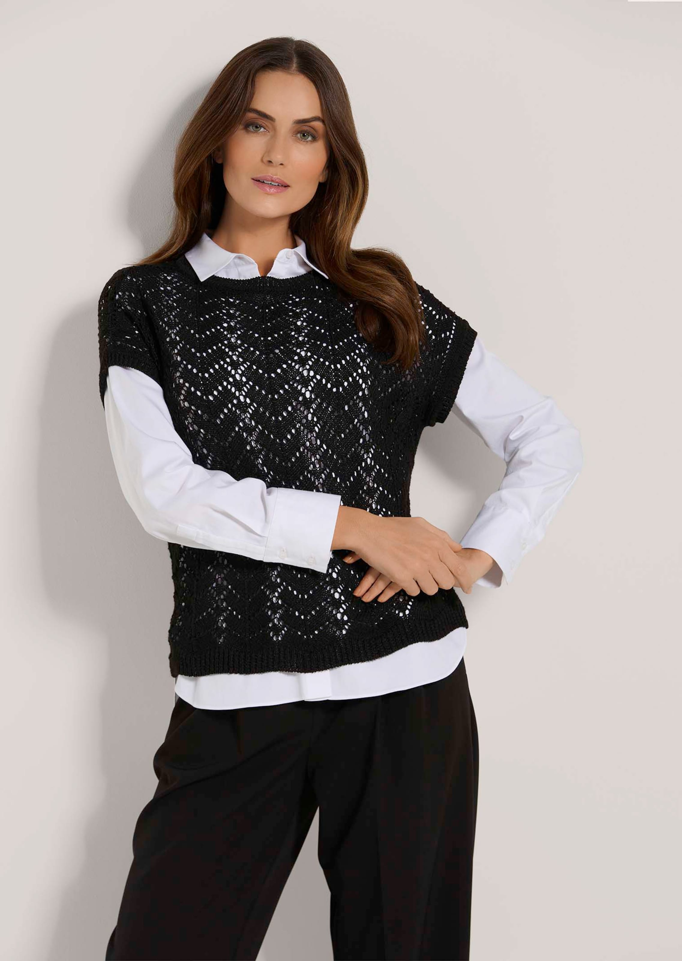 Ärmelloser Pullover mit Ajour-Muster